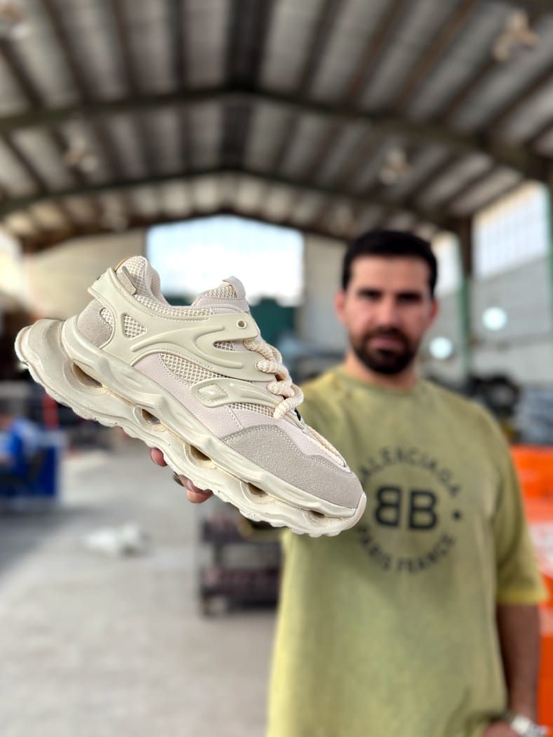 کفش اسپورت بالنسیاگا درجه یک